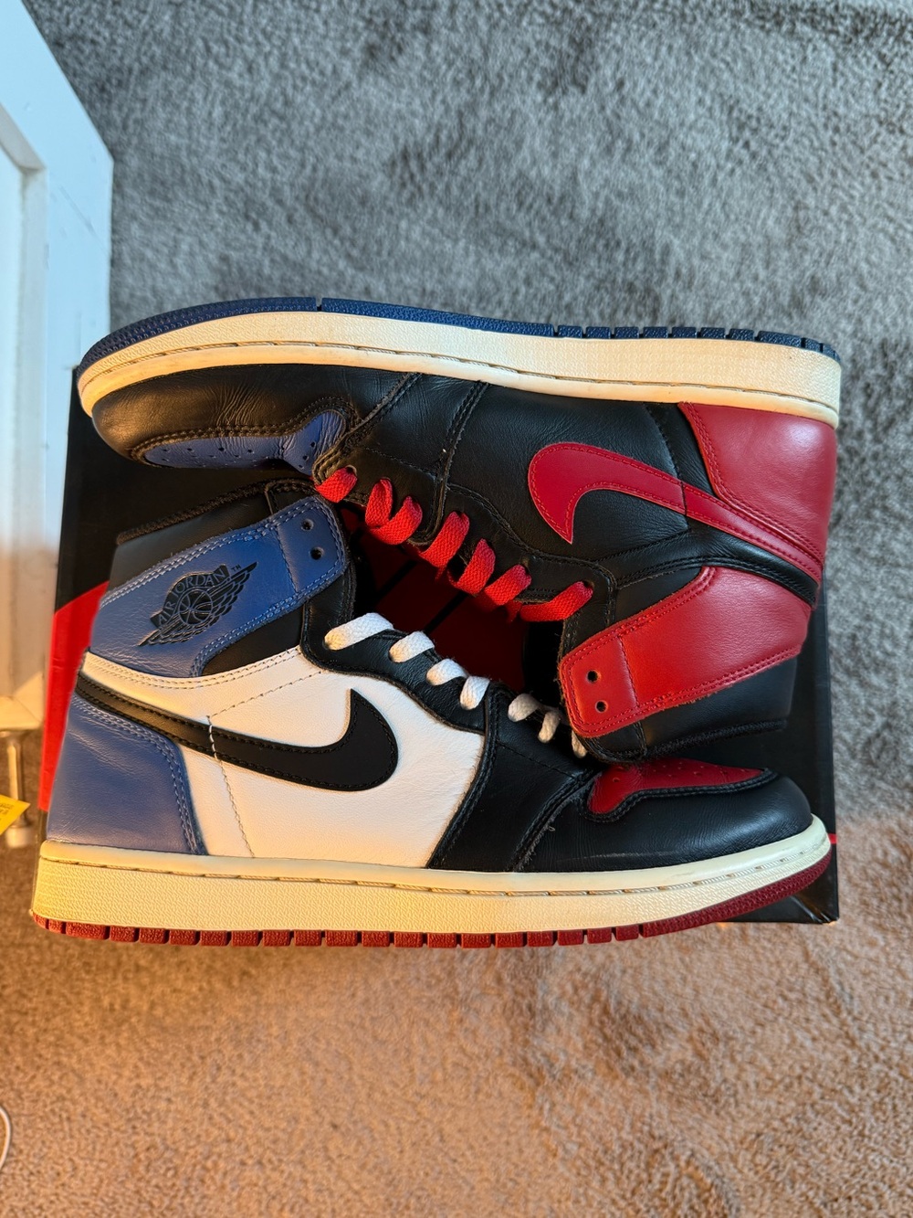 OG Jordan 1 “Top 3”